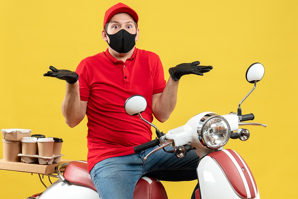 Livreur indépendant vs Glovo et Yango Delivery à Abidjan : quelles différences concrètes ?